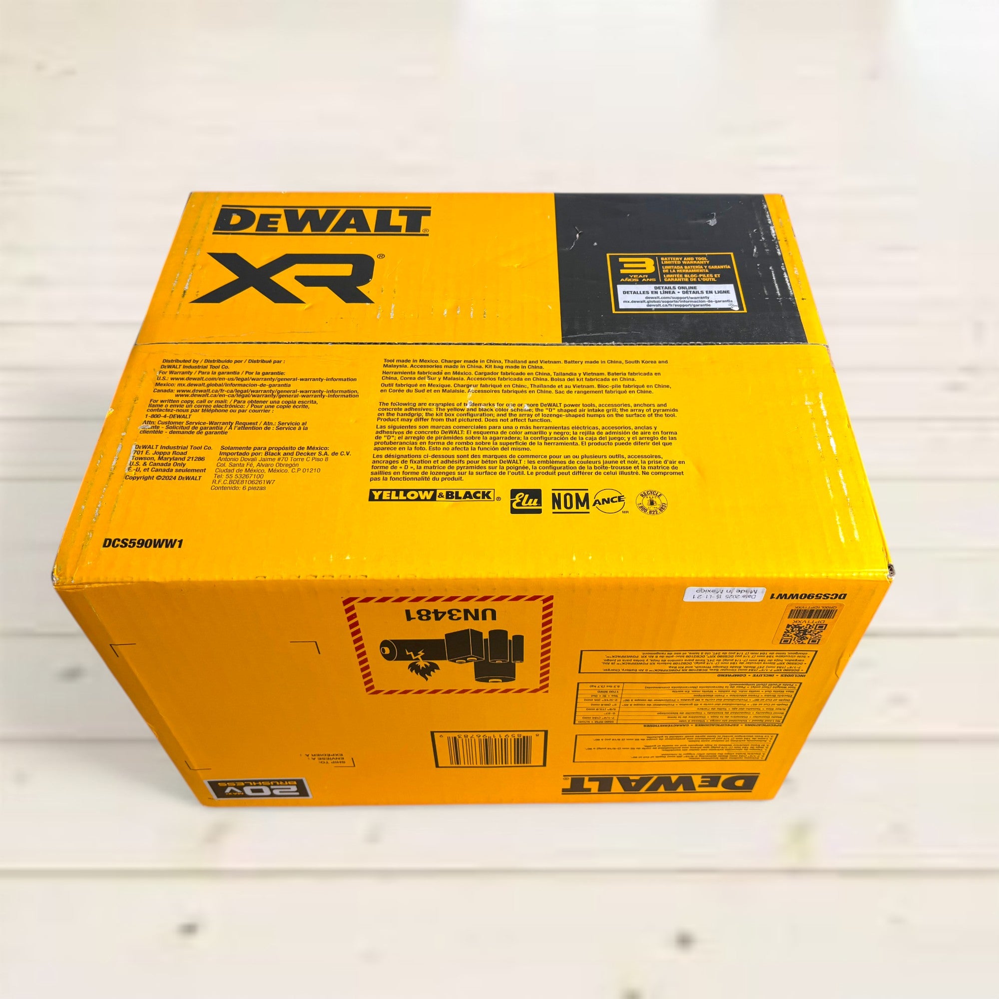 DEWALT (DCS590WW1) 20V MAX Lithium-Ion 7-1/4 in. Cordless Circular Saw Kit with 8.0 Ah Battery, Charger and Kit Bag