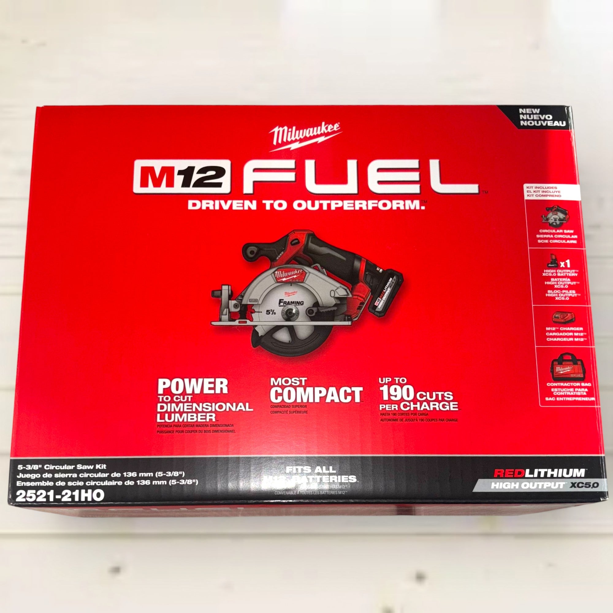 Milwaukee (2521-21HO) M12 FUEL 12V Lithium-Ion Brushless 5-3/8 in. Cordless Circular Saw Kit w/XC High Output 5.0 Battery Pack and Charger