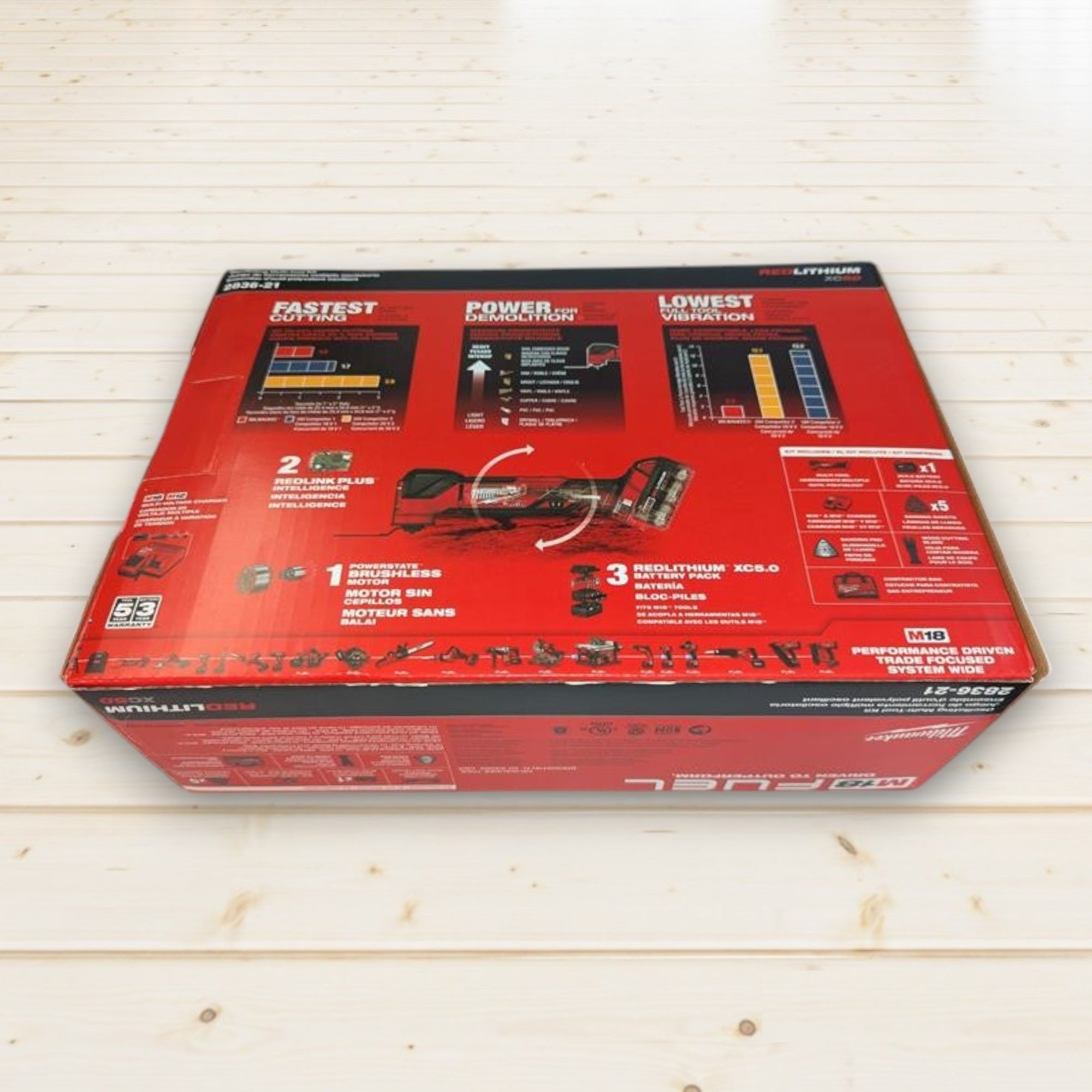 Milwaukee (2836-21) M18 FUEL 18V Lithium-Ion Cordless Brushless Oscillating Multi-Tool Kit with one 5.0 Ah Battery, Charger and Tool Bag