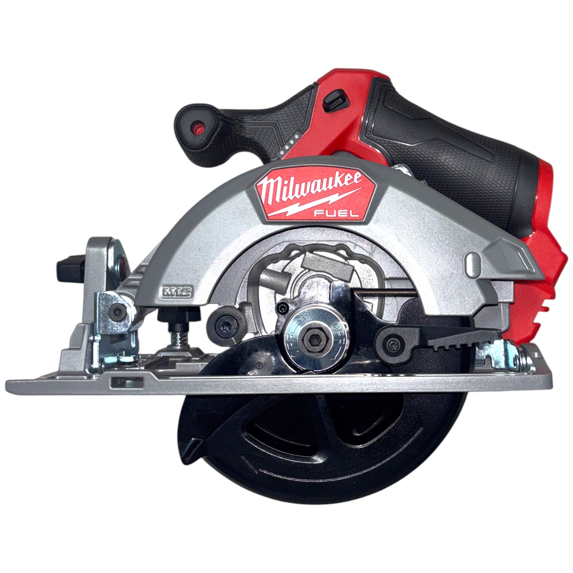 Milwaukee (2521-21HO) M12 FUEL 12V Lithium-Ion Brushless 5-3/8 in. Cordless Circular Saw Kit w/XC High Output 5.0 Battery Pack and Charger
