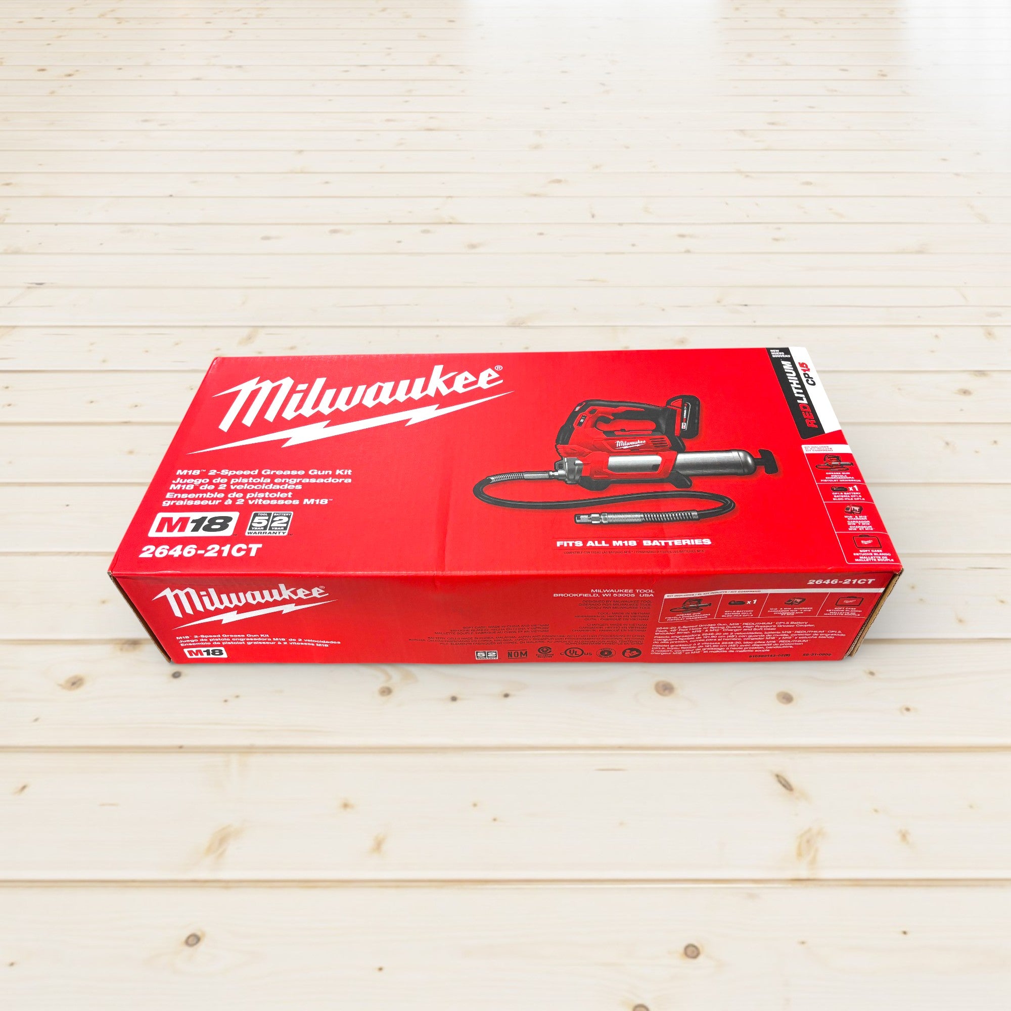 Milwaukee (2646-21CT) M18 18V Lithium-Ion Cordless Grease Gun 2-Speed with (1) 1.5Ah Batteries, Charger, Tool Bag