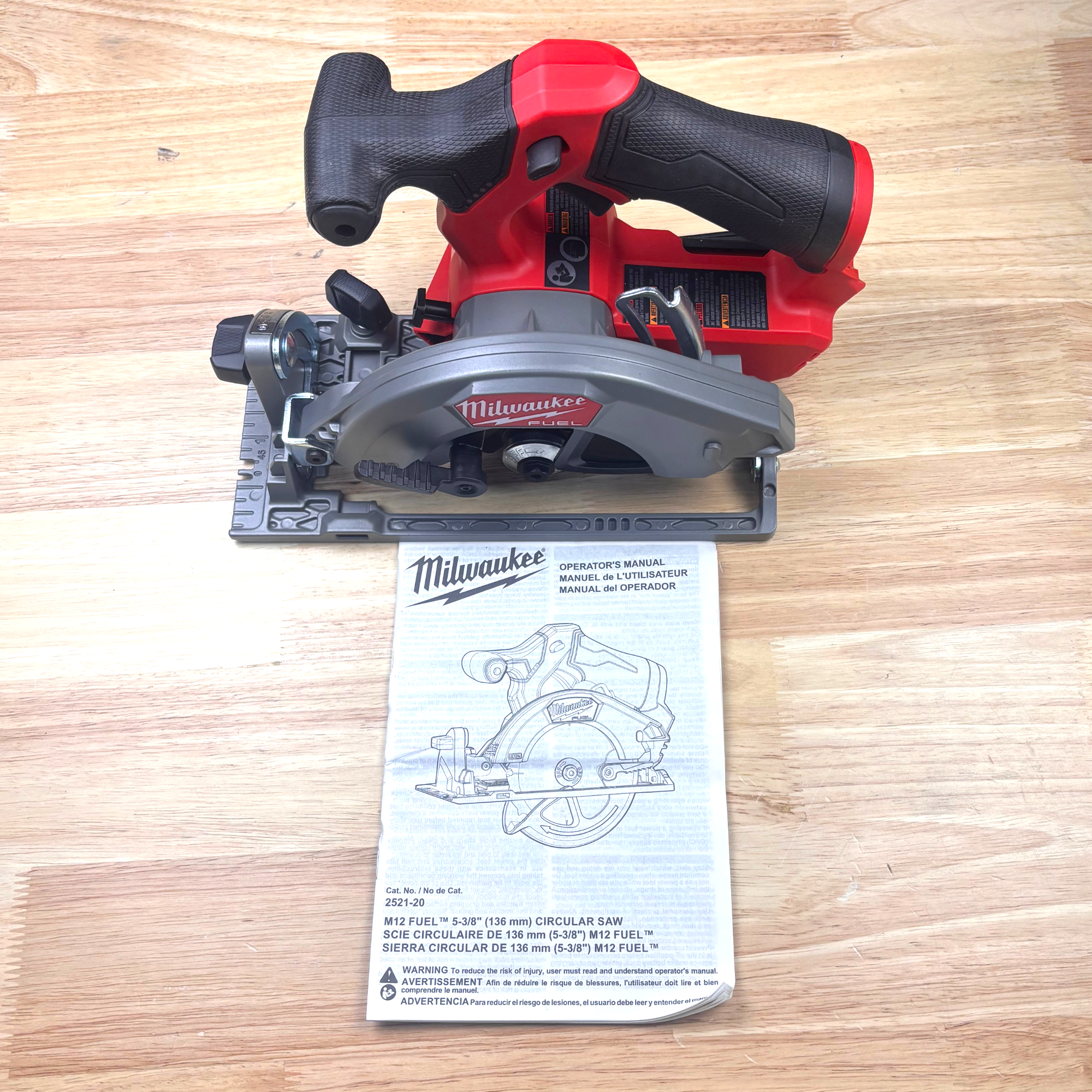 Milwaukee (2521-20) M12 FUEL 12V Lithium-Ion Brushless 5-3/8 in. Cordless Circular Saw - genuine, brand new in secure, non-retail packaging