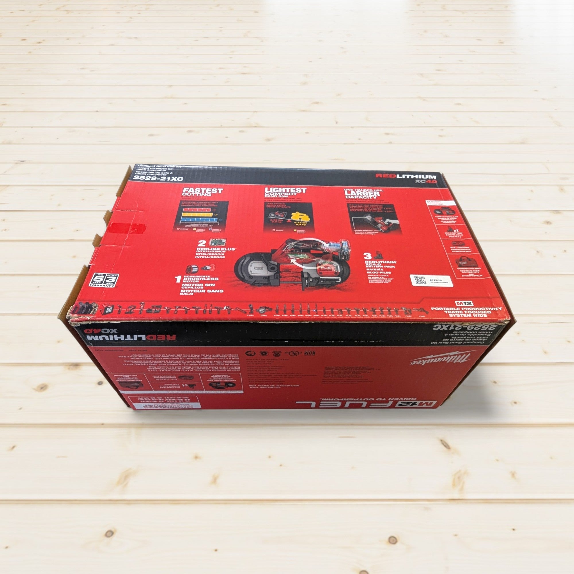 Milwaukee (2529-21XC) M12 FUEL 12V Lithium-Ion Cordless Compact Band Saw XC Kit with One 4.0 Ah Battery, Charger and Bag