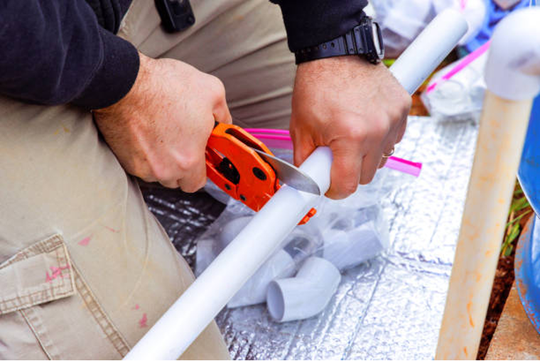 How To Cut a PVC Pipe Straight with a Cutter: Easy DIY Method & Top Tools