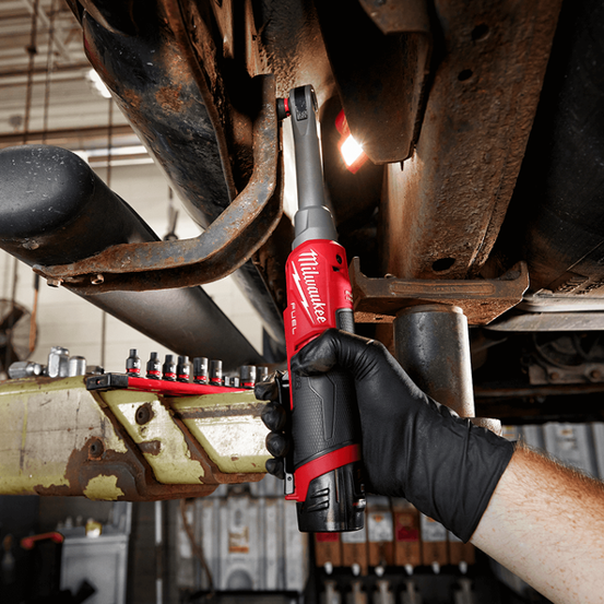 Milwaukee® M12 Fuel 1/4 vs 3/8 Ratchet: Torque, Specs & Reviews