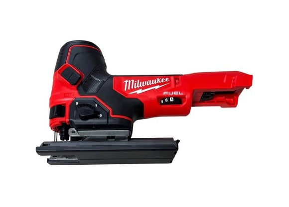 Milwaukee 18V Tools vs Dewalt 20V Tools: Price & Performance Comparison