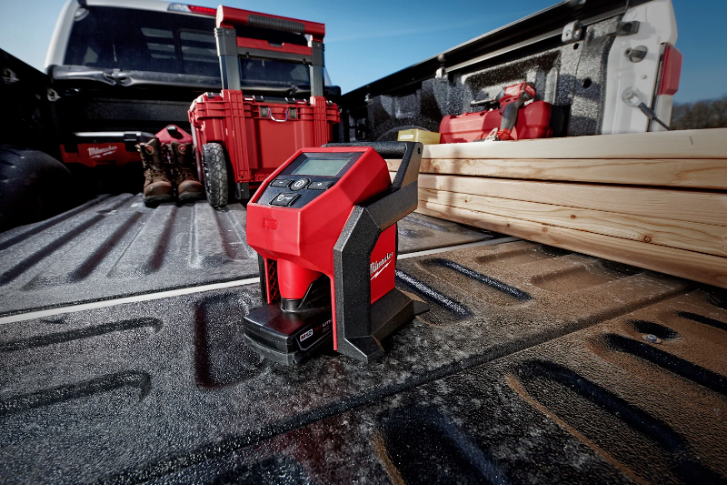Milwaukee M18 vs M12 Cordless Inflator: PSI, Specs & Price