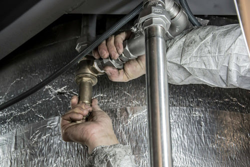4 Best Milwaukee Tools for Plumbers: Specs & Prices Compared