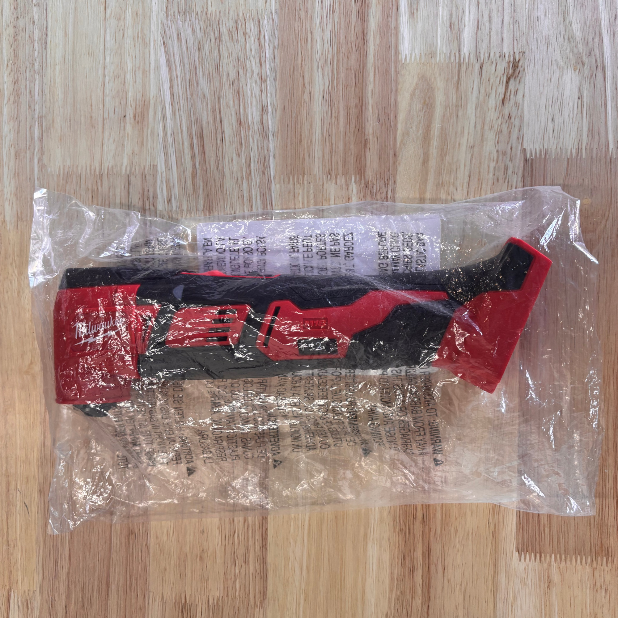 Milwaukee (2626-20) M18 18V Lithium-Ion Cordless Oscillating Multi-Tool - genuine, brand new in secure, non-retail packaging