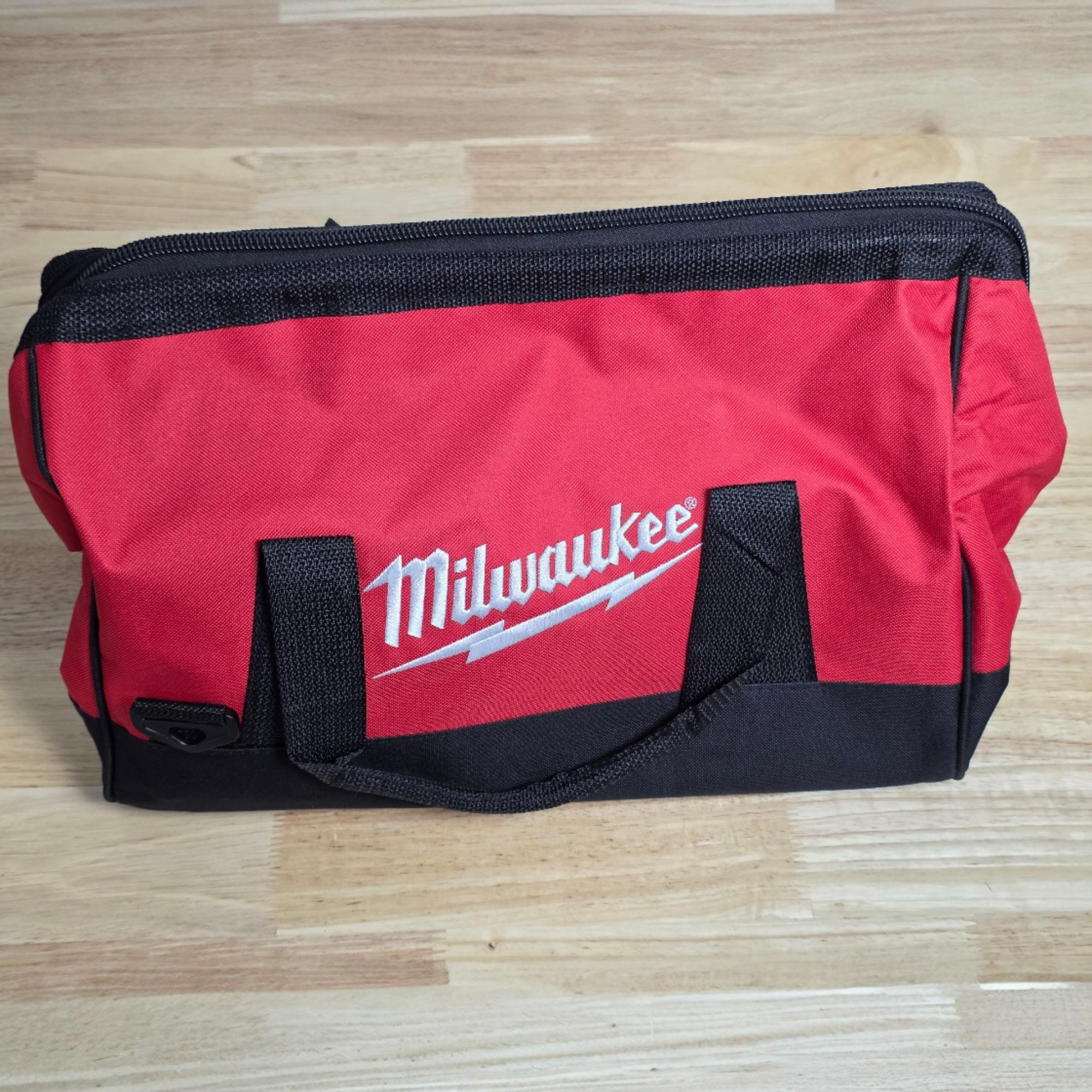 Milwaukee (902189011) M18 M12 16"x10"x10" Canvas Contractor Tool Bag Case - genuine, brand new in secure, non-retail packaging