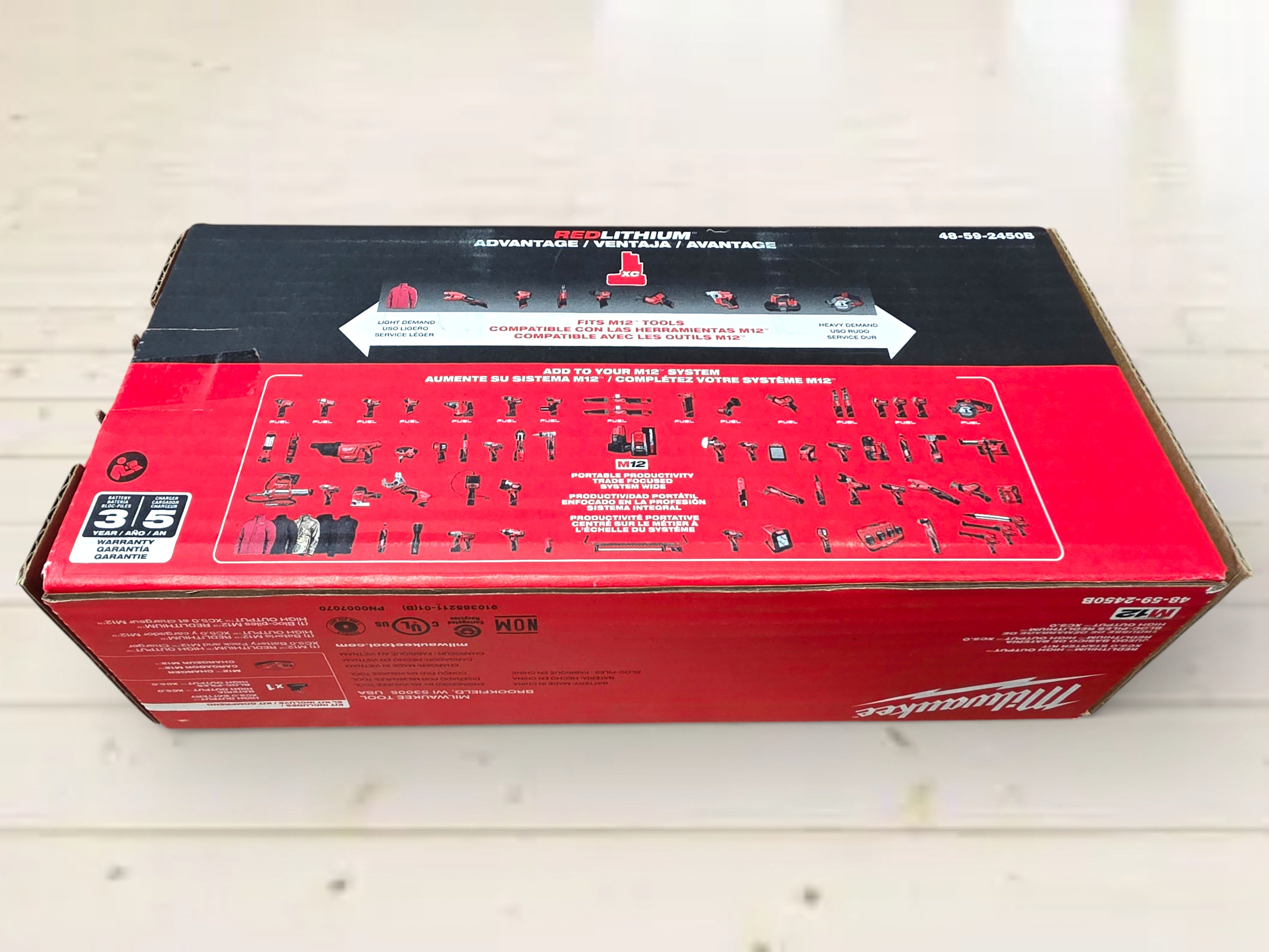 Milwaukee (48-59-2450B)  M12 12-Volt Lithium-Ion XC High Output 5.0 Ah Battery Pack with Charger Starter Kit