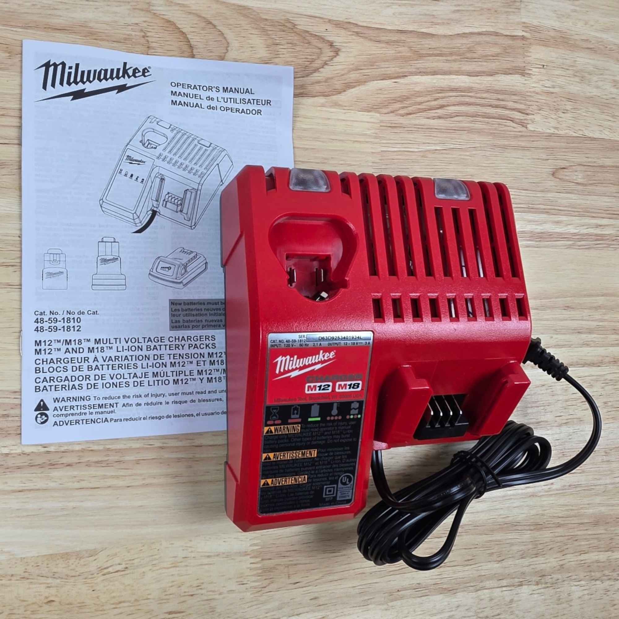 Milwaukee (48-59-1812) M12 and M18 12-Volt/18-Volt Lithium-Ion Multi-Voltage Battery Charger - genuine, brand new in secure, non-retail packaging
