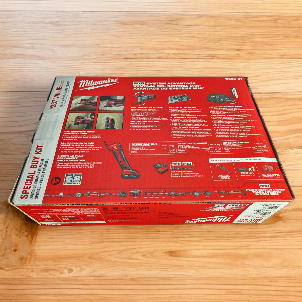 Milwaukee M18 18V Lithium-Ion Cordless Oscillating Multi-Tool Kit with one 1.5 Ah Battery & Charger 2626-21