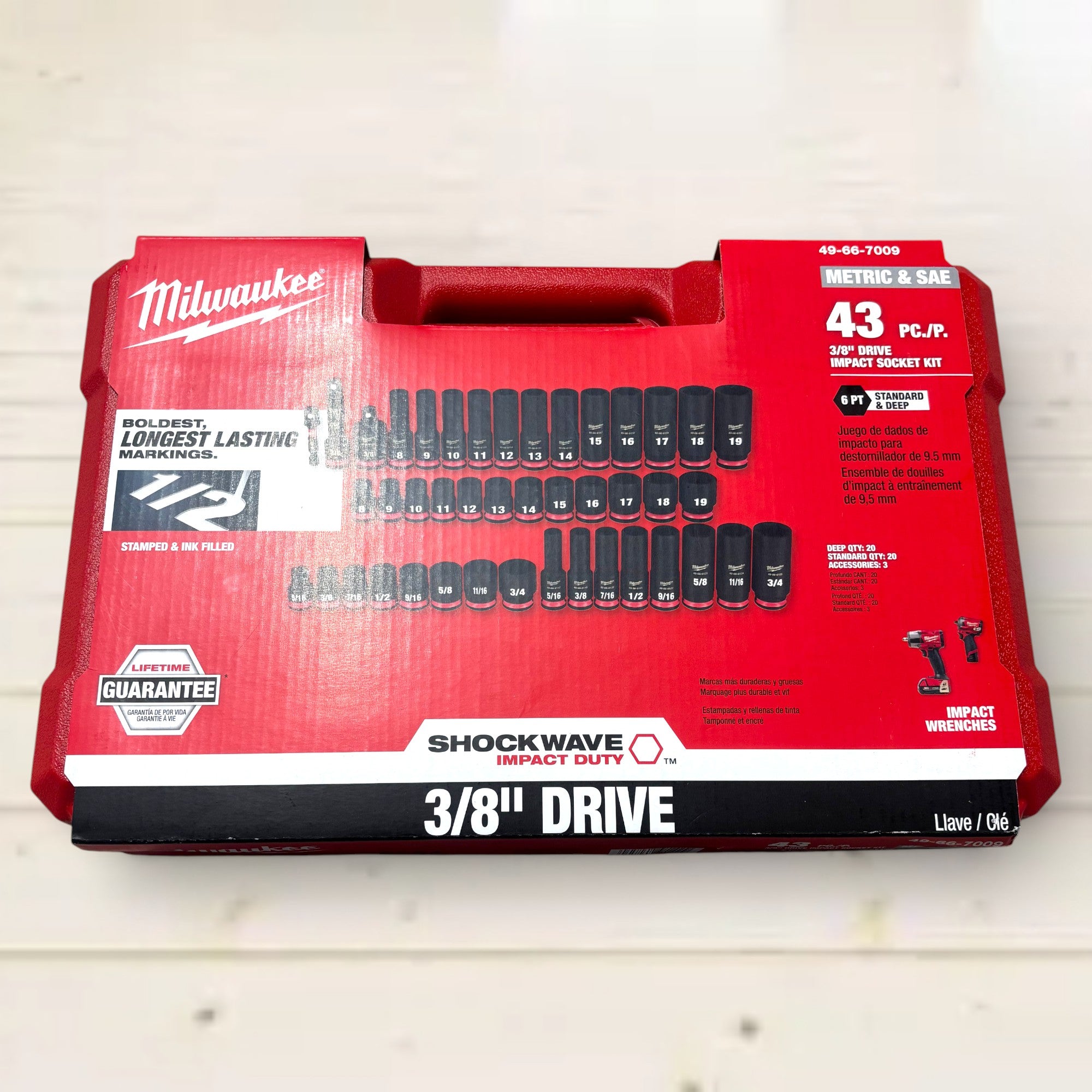 Milwaukee (49-66-7009)  SHOCKWAVE 3/8 in. Drive SAE and Metric 6 Point Impact Socket Set (43-Piece)