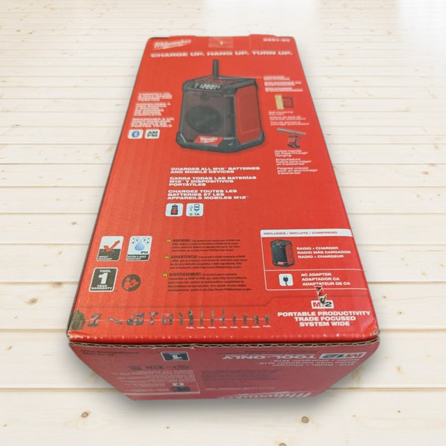 Milwaukee M12 12-Volt Lithium-Ion Cordless Bluetooth/AM/FM Jobsite Radio with Charger 2951-20