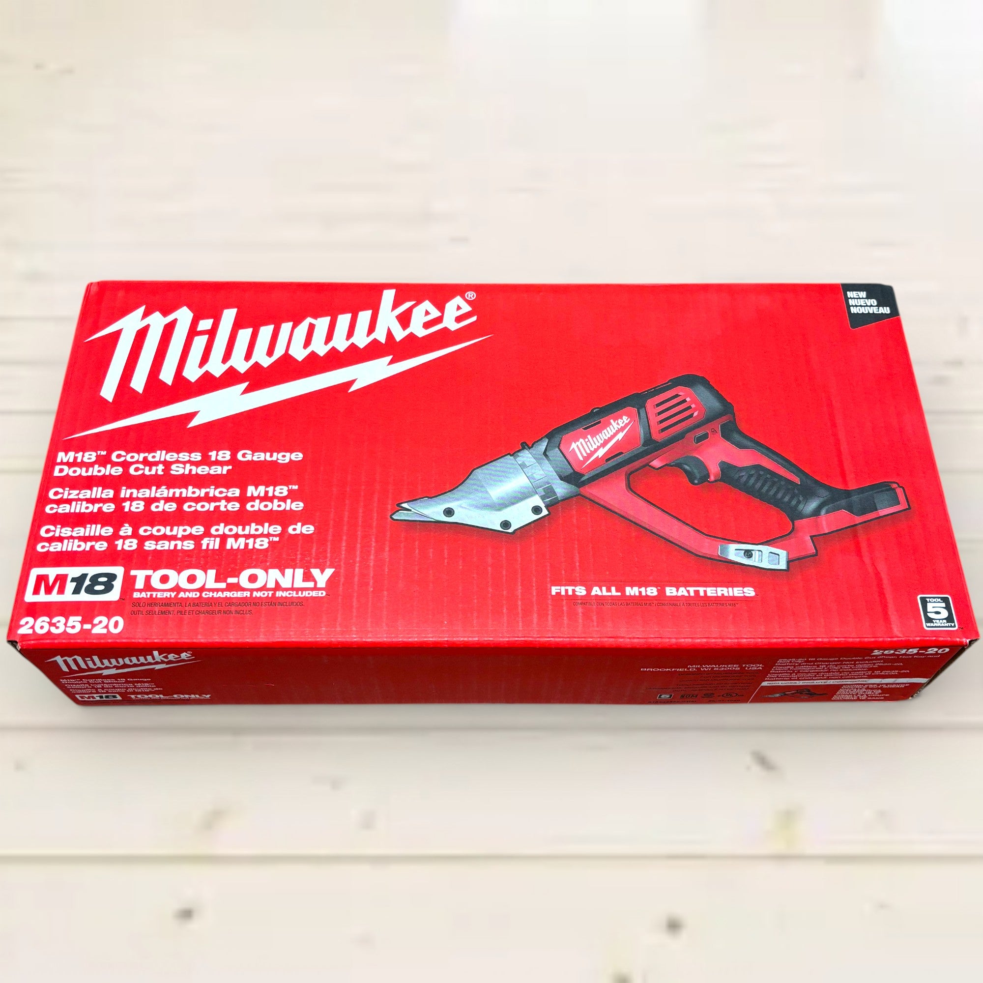 Milwaukee (2635-20)  M18 18-Volt Lithium-Ion Cordless 18-Gauge Double Cut Metal Shear (Tool-Only)