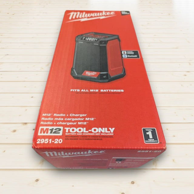 Milwaukee M12 12-Volt Lithium-Ion Cordless Bluetooth/AM/FM Jobsite Radio with Charger 2951-20