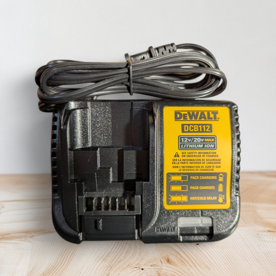 DEWALT (DCK225D2) ATOMIC 20-Volt MAX Lithium-Ion Cordless Combo Kit (2-Tool) with (2) 2.0Ah Batteries, Charger and Bag