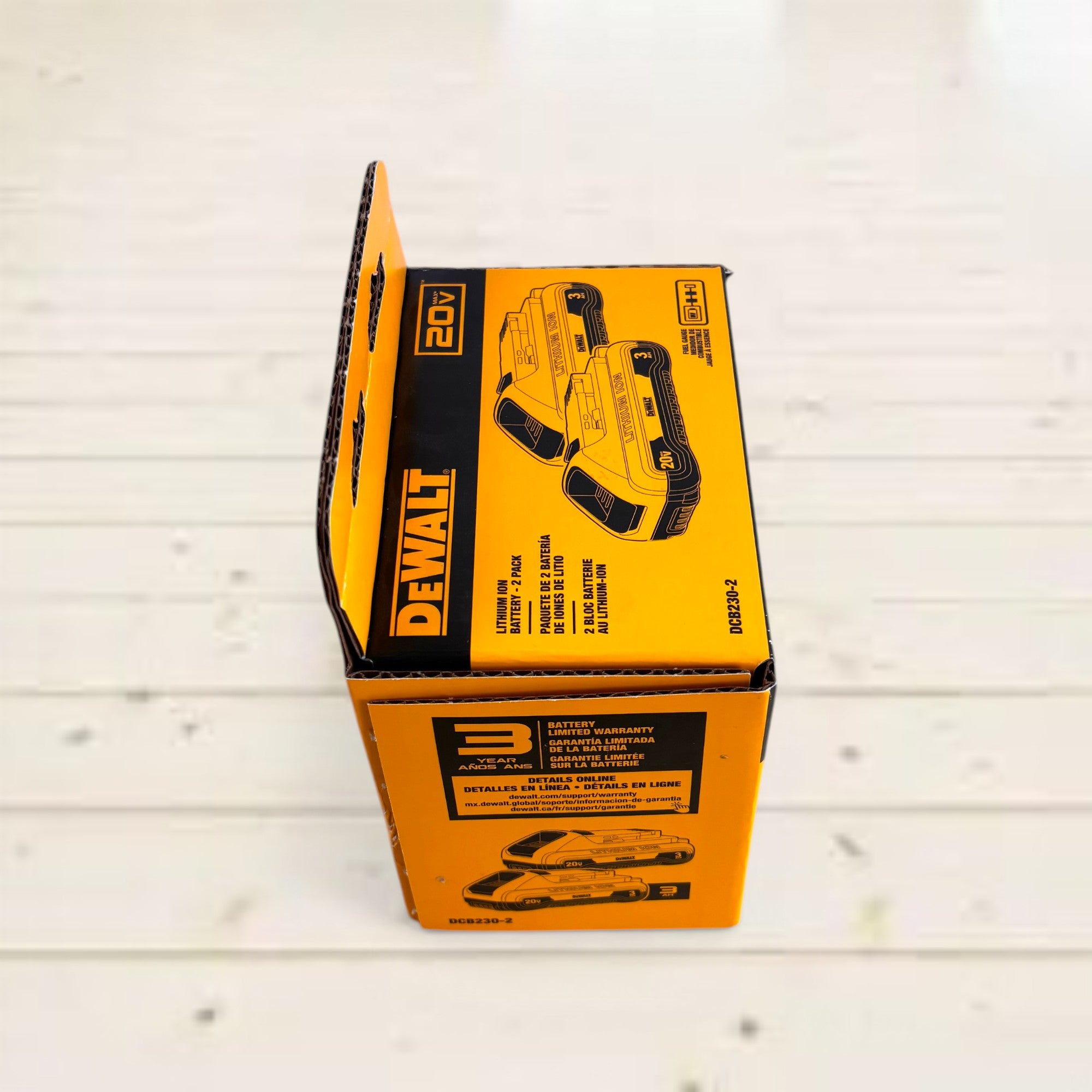 DEWALT (DCB230-2) 20V MAX Compact Lithium-Ion 3.0Ah Battery Pack (2 Pack)