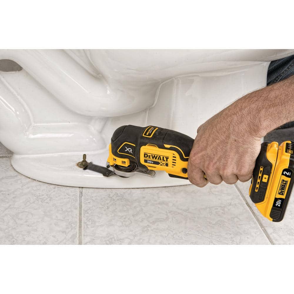 DEWALT (DCS356C1) 20V MAX XR Cordless Brushless 3-Speed Oscillating Multi Tool with (1) 20V 1.5Ah Battery and Charger