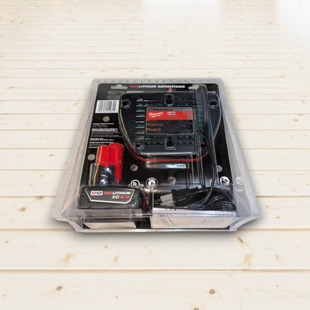 Milwaukee (48-59-2440) M12 12-Volt Lithium-Ion XC Battery Pack 4.0 Ah and Charger Starter Kit