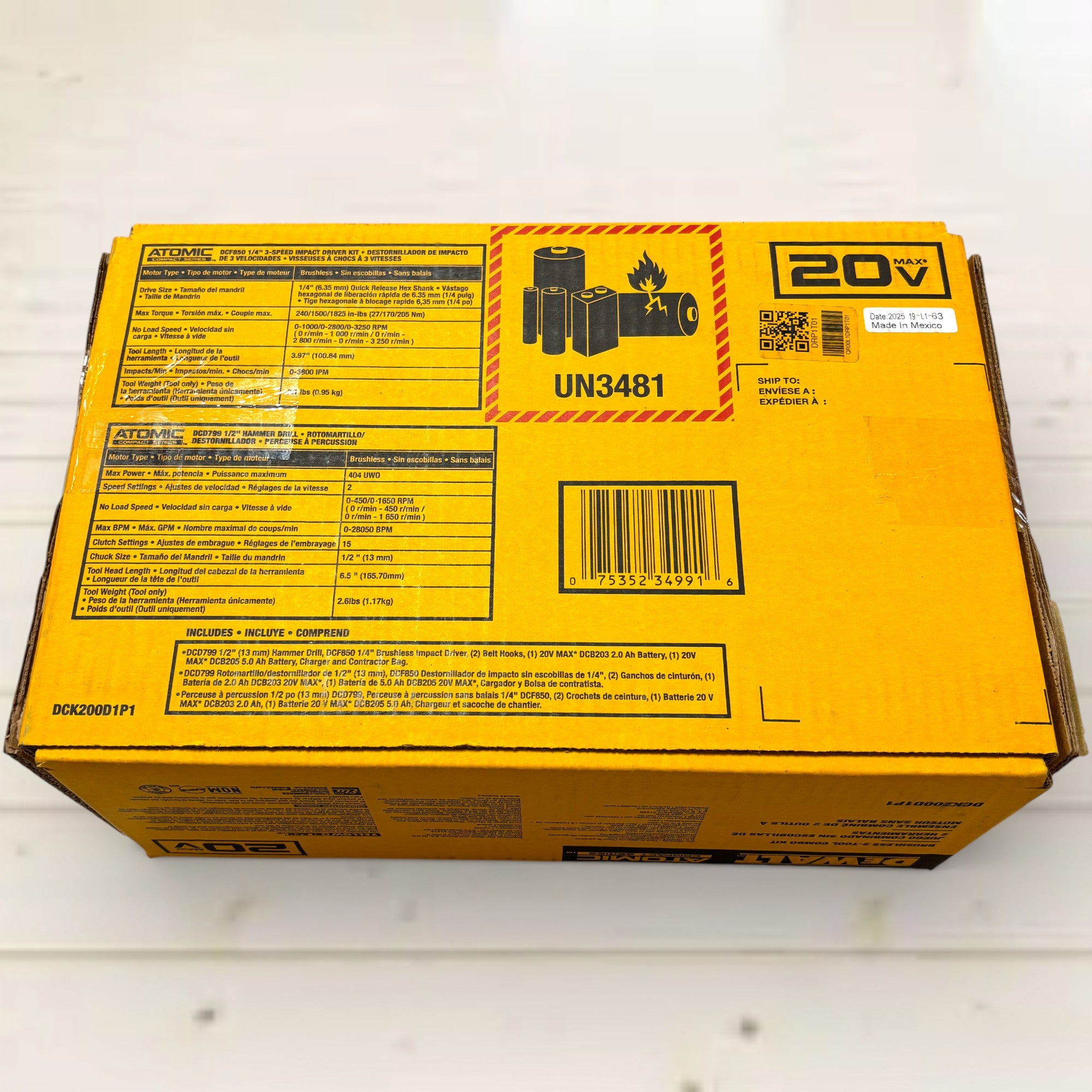 DEWALT (DCK200D1P1)  ATOMIC 20V MAX Lithium-Ion Cordless 2-Tool Combo Kit with 5.0 Ah and 2.0 Ah Batteries, Charger and Kit Bag